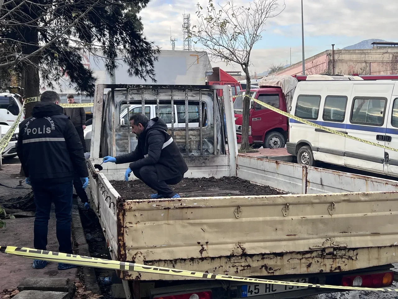 Sığındığı araçta feci şekilde yanarak can verdi!