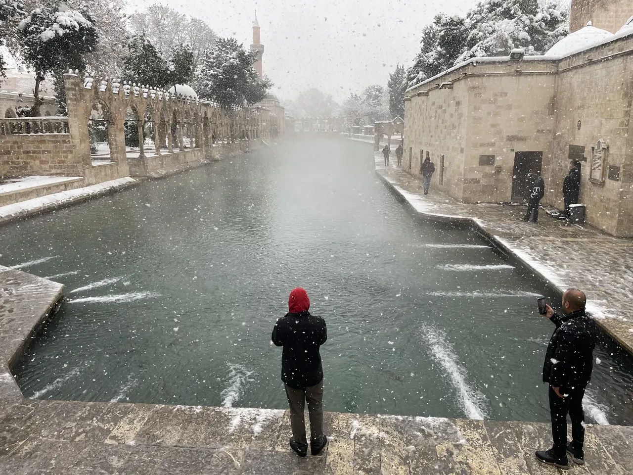 Balıklıgöl beyaza büründü