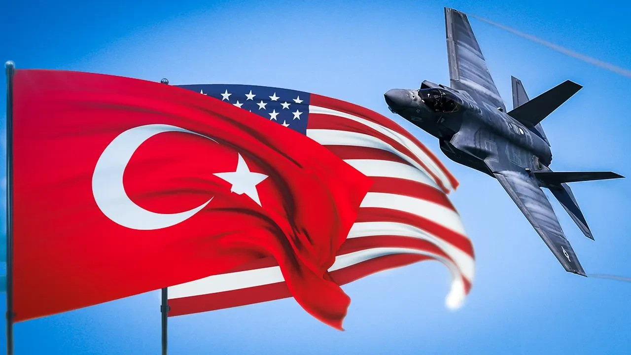 Türkiye ve ABD bayrakları, F-35