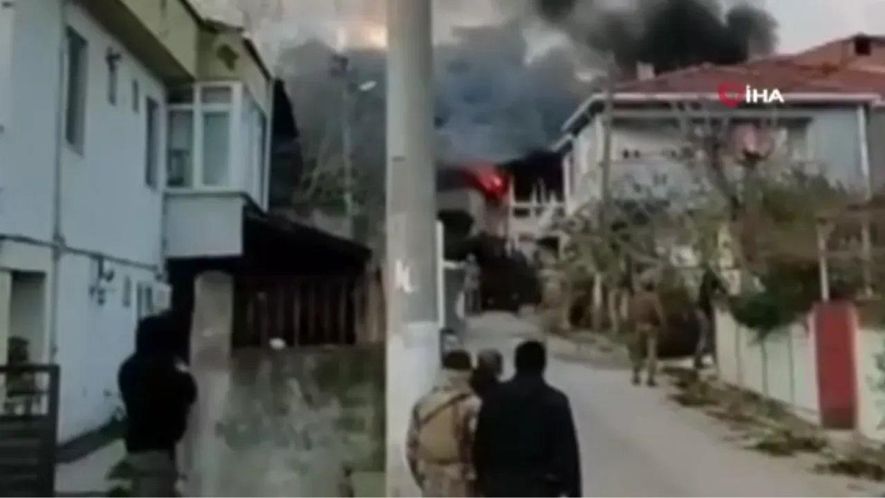 Yalova'da teröristler evi böyle ateşe verdi!