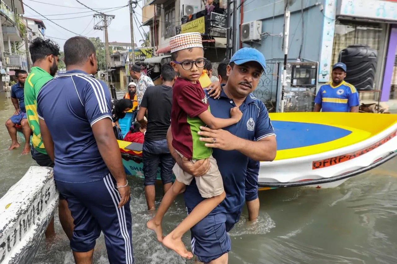 Can kaybı 1400'ü aştı: 3 ülkede hala çok sayıda kişi kayıp 