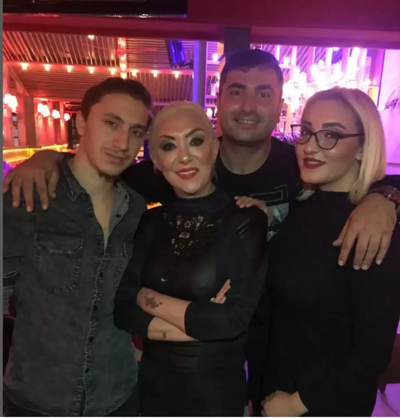 Güllü'nün kızı Tuğyan Ülkem Gülter'den göndermeli paylaşım: Uykuların kaçsın