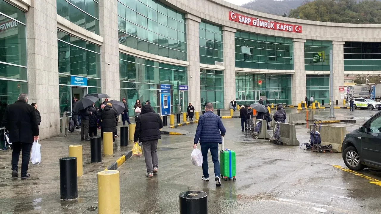 Gürcistan'dan Türk vatandaşları için yeni karar! Artık kimlik ve pasaport ile girilemeyecek: 1 Ocak'ta başlıyor 