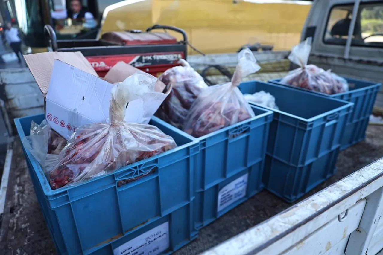 'Hijyen hak getire, soğuk zincir de ne ola ki!' Kütahya'dan Antalya'ya otobüsle kilolarca eti böyle taşıdılar