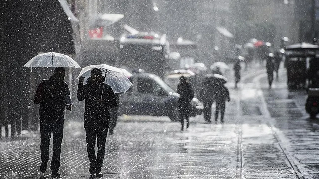 İstanbul için alarm verildi! AKOM tarih vererek uyardı: Çok şiddetli geliyor!