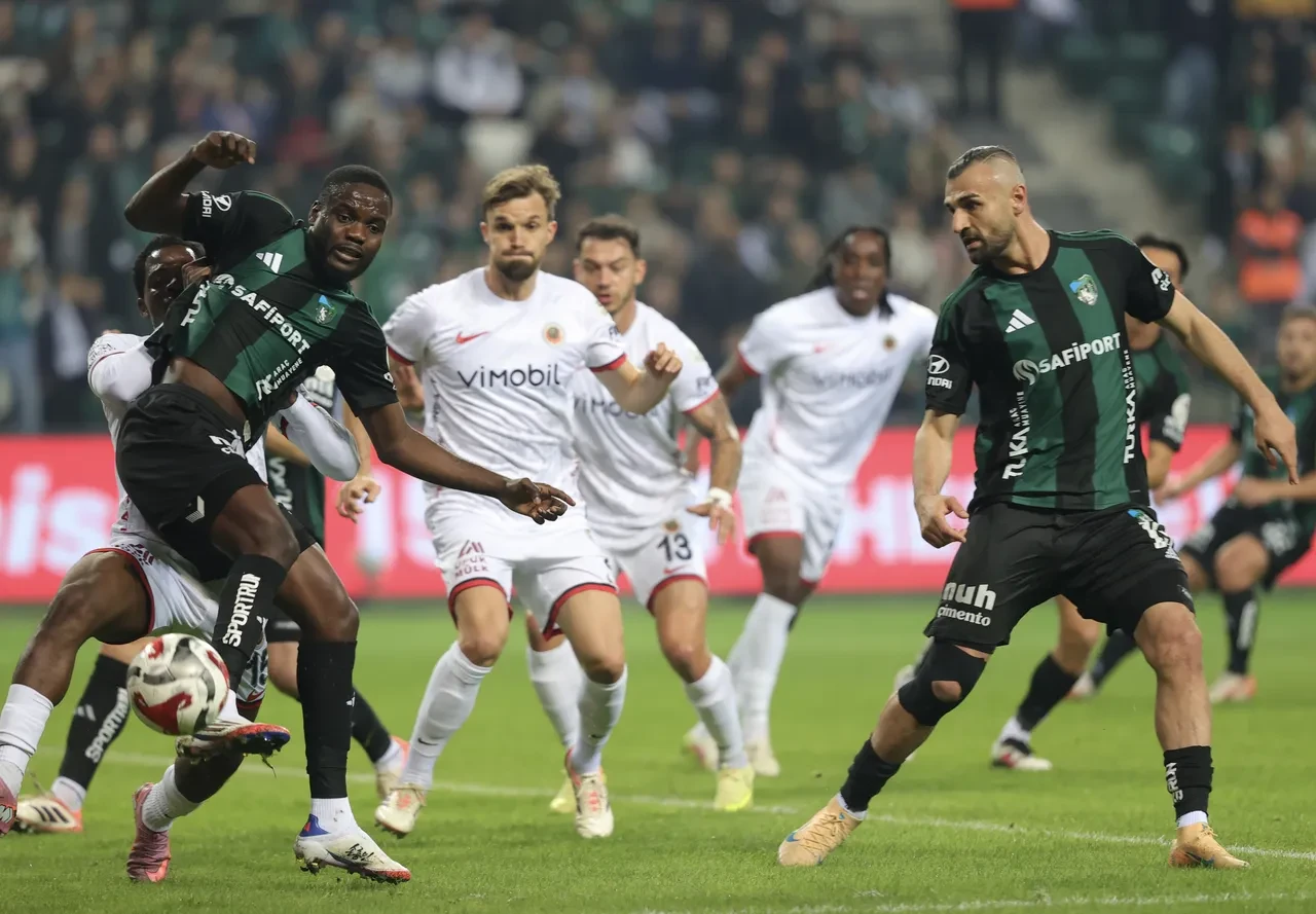 Kocaelispor maçı hangi kanalda, saat kaçta? Karacabey Belediye Spor ile Ziraat Türkiye Kupası'nda karşılaşacak