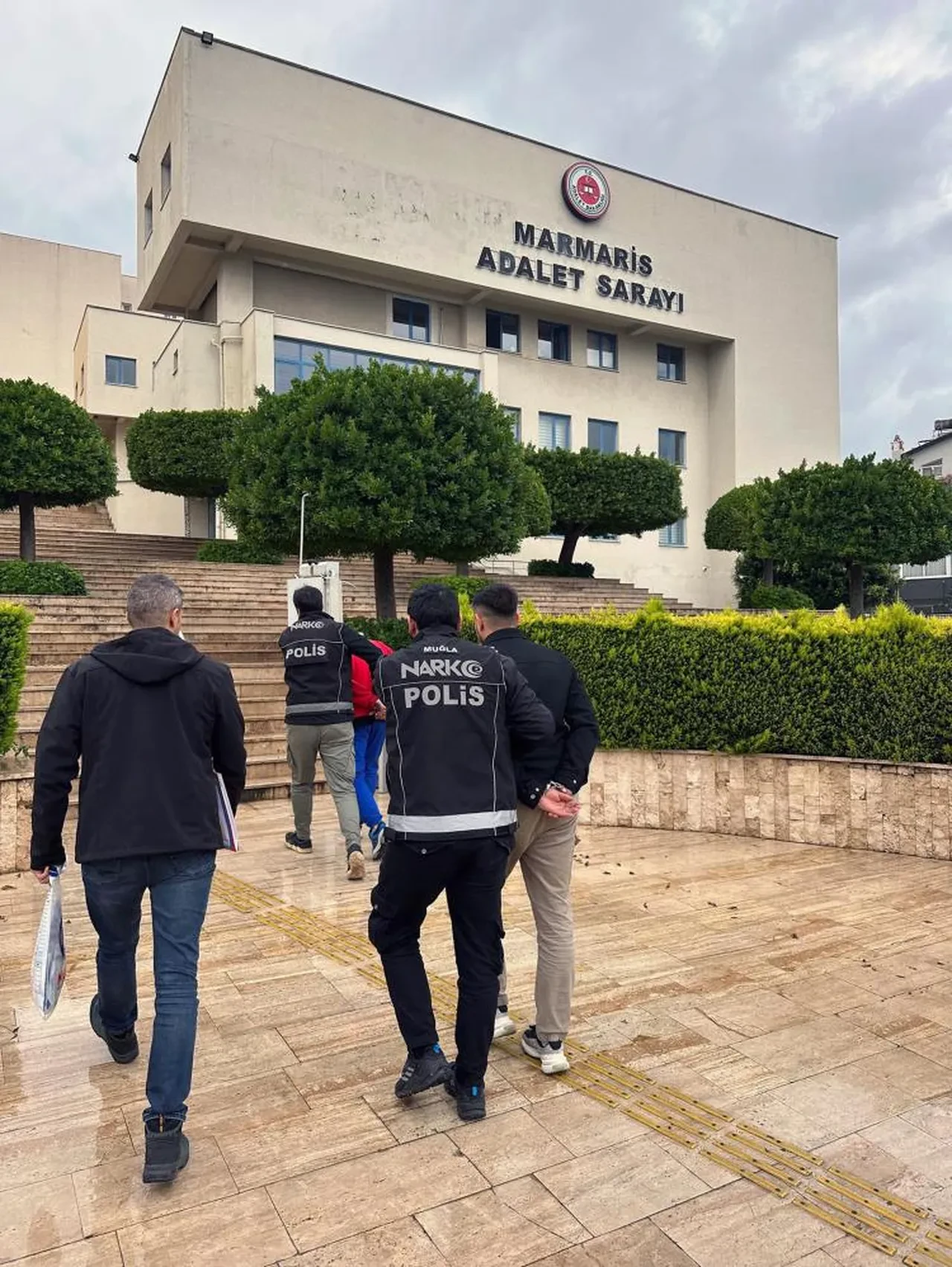 Muğla'da narkotik operasyonu: 10 şüpheli tutuklandı