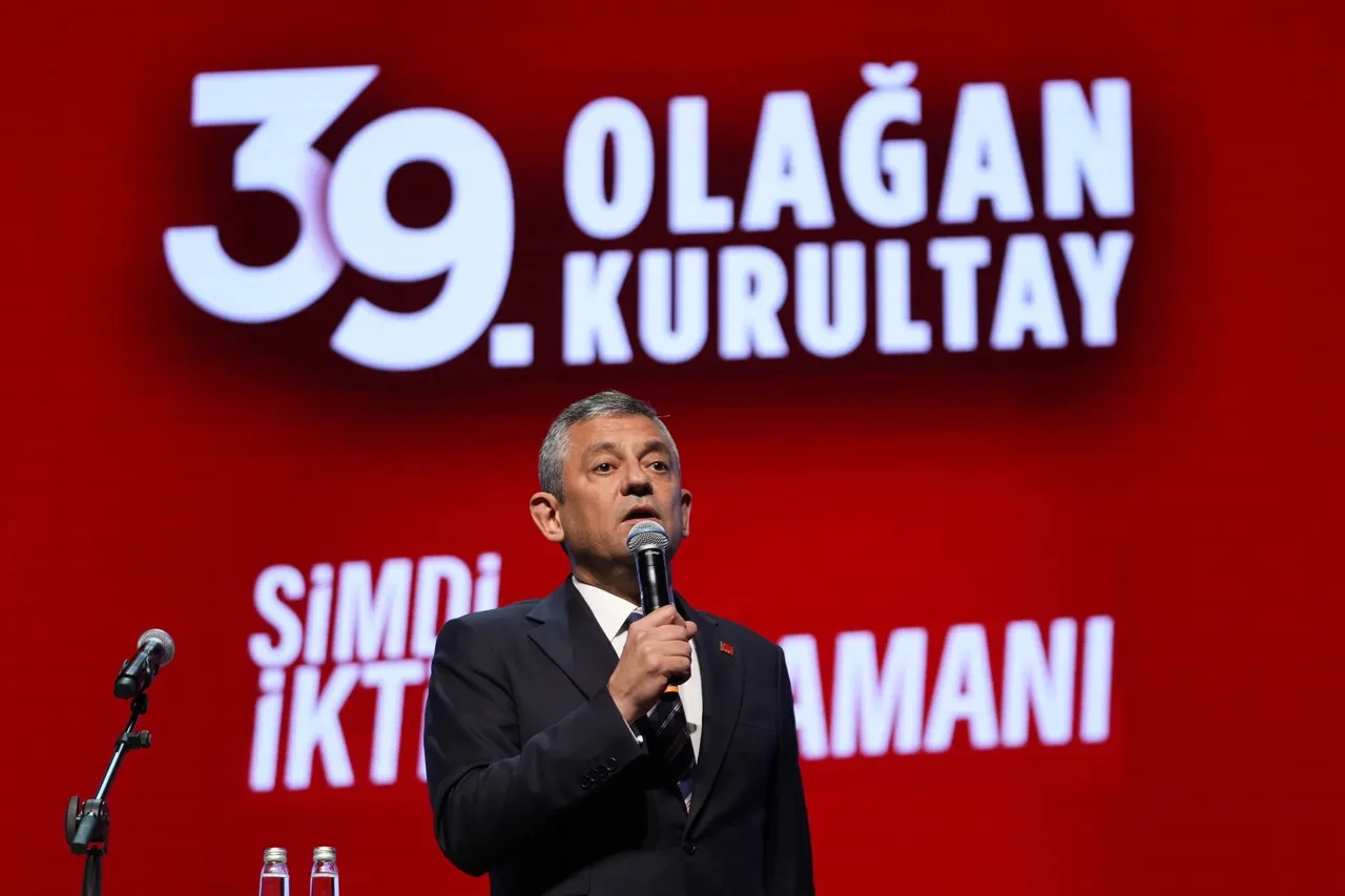 Özgür Özel, Cumhurbaşkanı Erdoğan'a 'Deden neredeydi?' diye sordu! Künyeli cevap geldi