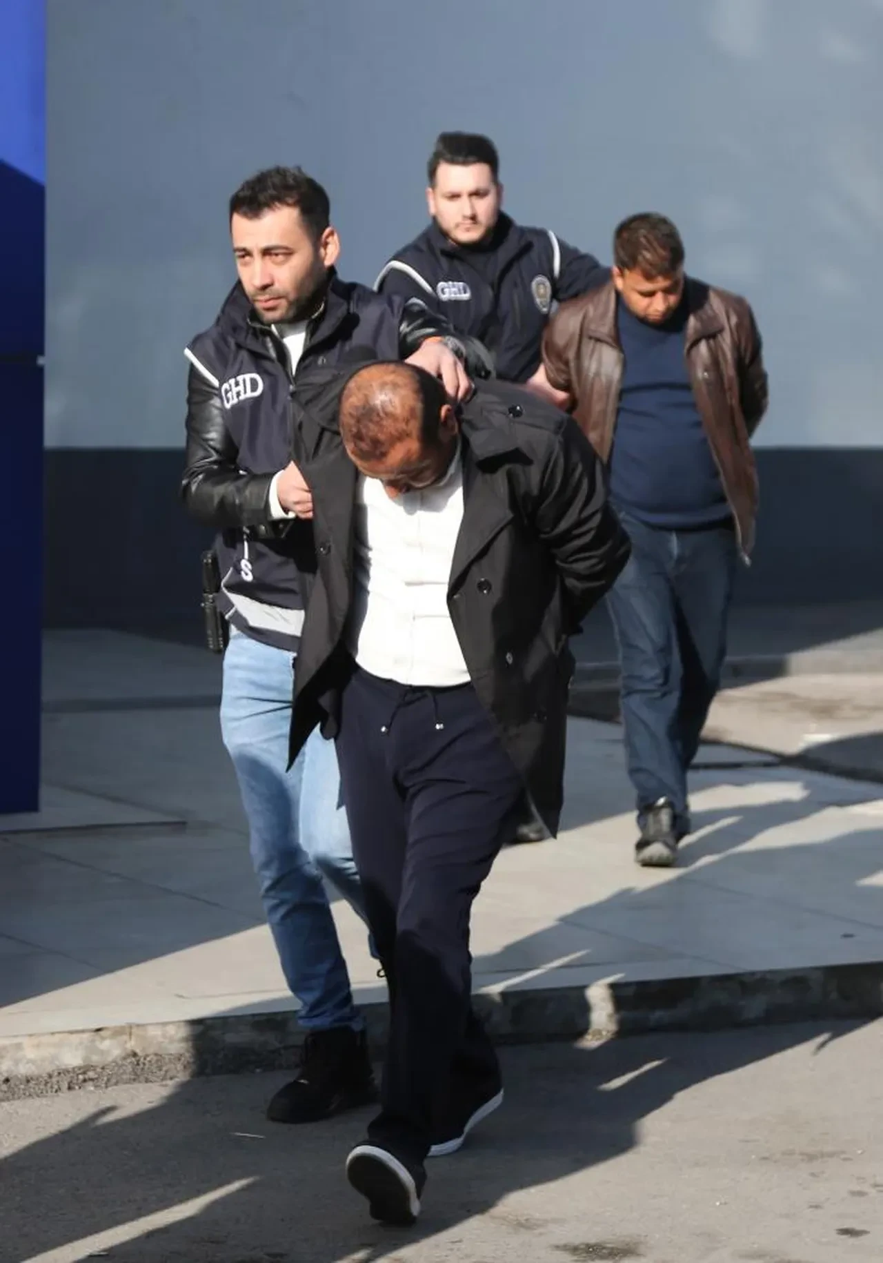 Sınır geçmenin işte bedeli! İnsan kaçakçılarının fiyat tarifesi ortaya çıktı