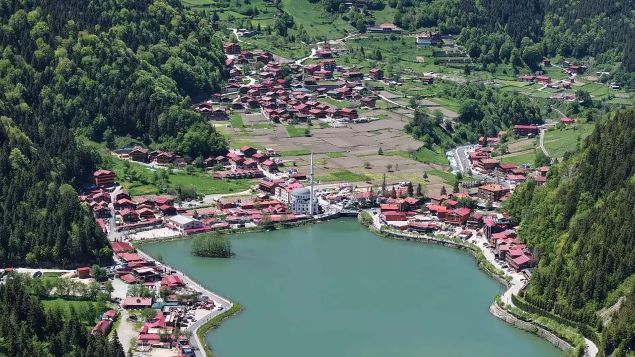 Trabzon Büyükşehir Belediye Başkanı Genç'ten Uzungöl hakkında acı gerçek: 'Çok iyi korumamız gerekiyor'