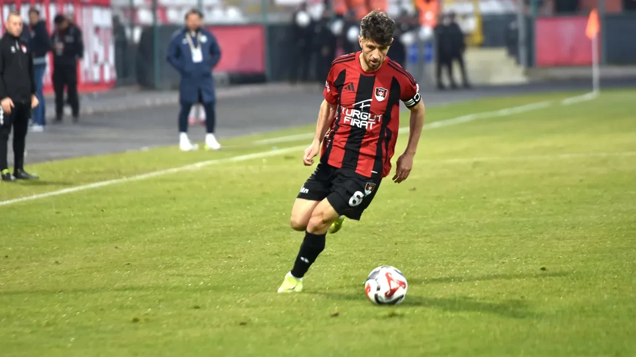 Trabzonspor Türkiye Kupası 4. eleme maçında Vanspor'u devirip yoluna devam etti