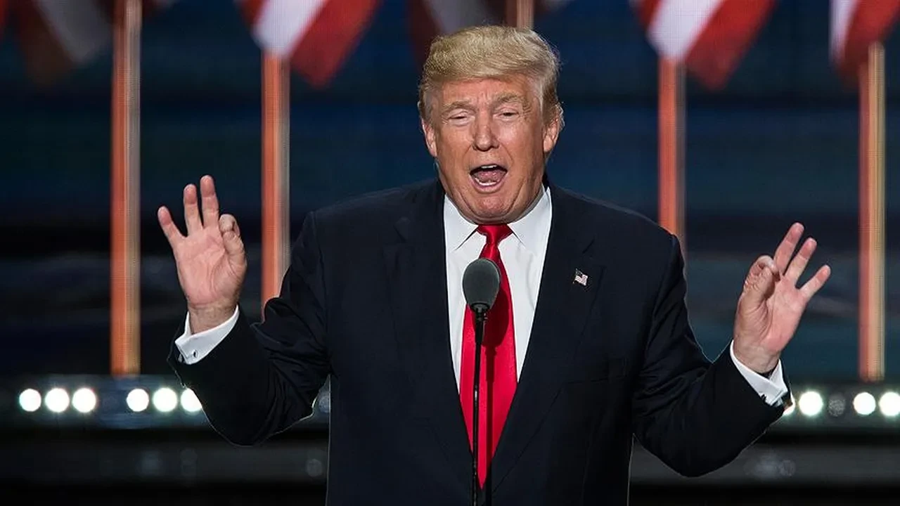 Trump'tan Venezuela'ya yeni gözdağı: Karadan da saldırırız