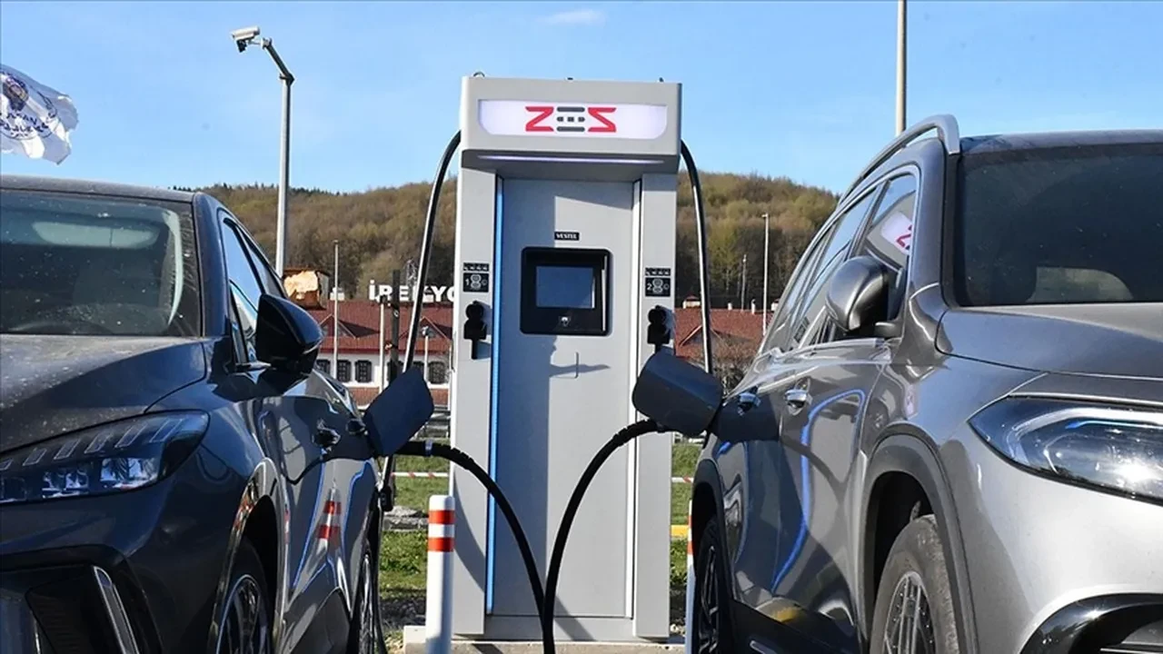Türkiye'de elektrikli otomobil satışları 11 ayda ikiye katlandı
