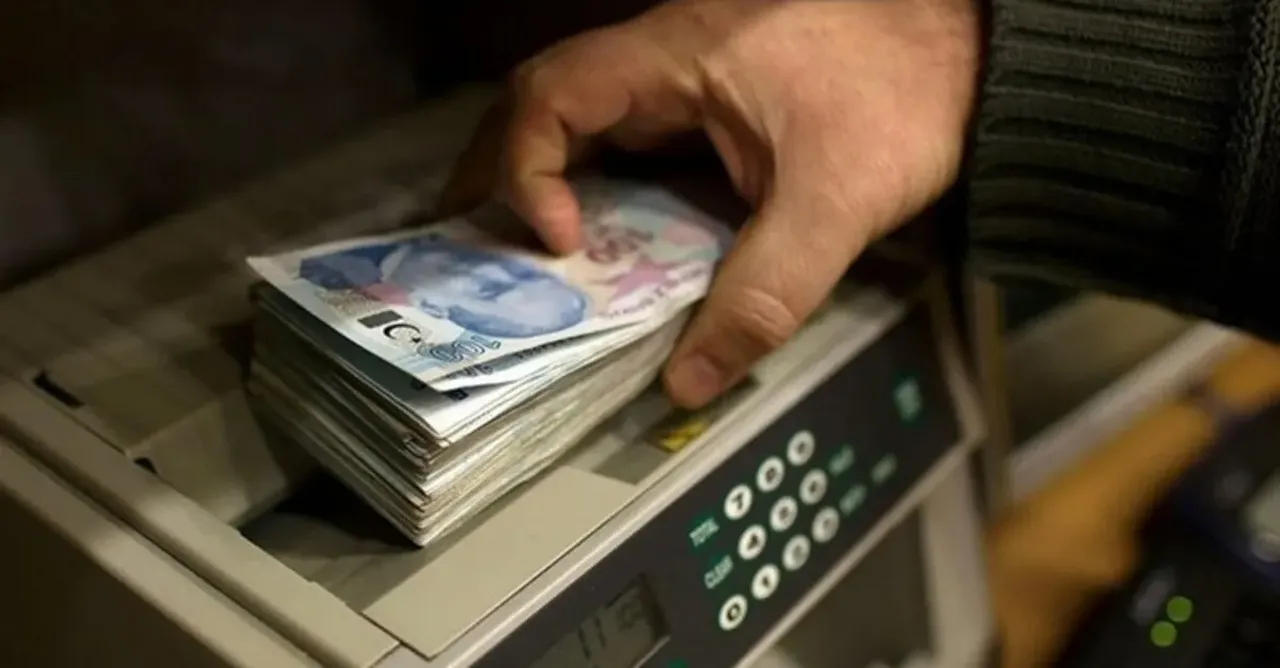 Üst düzey memurlara 30 bin lira seyyanen zam! Teklif kabul edildi