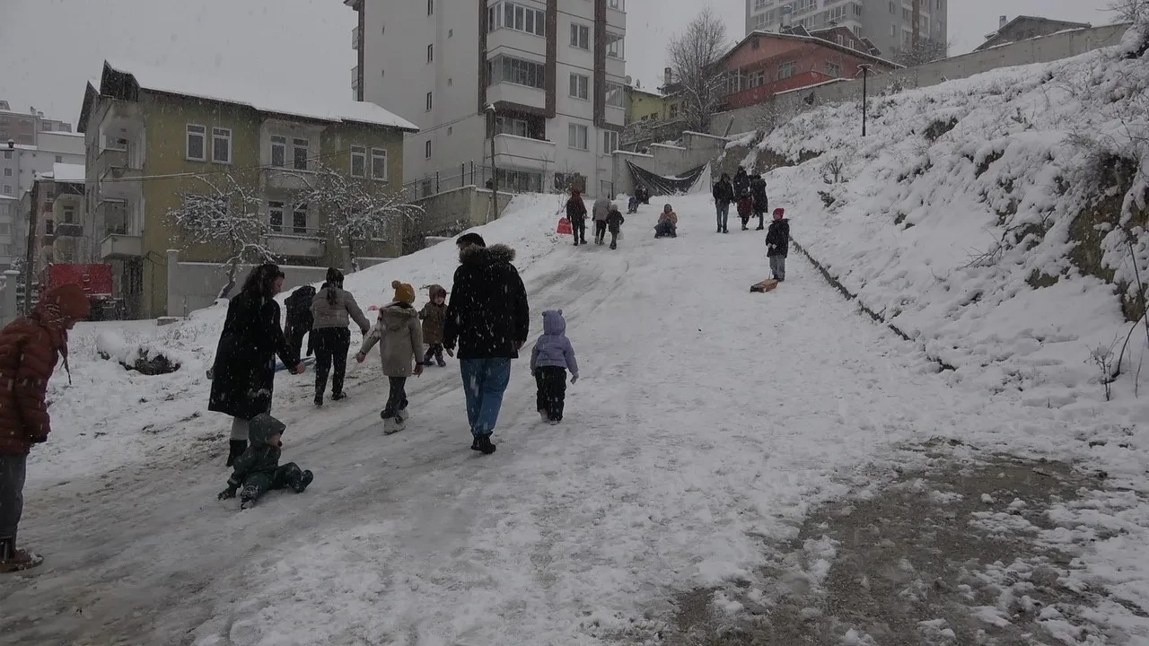 Aksaray’da yarın okullar tatil mi? 31 Aralık son dakika