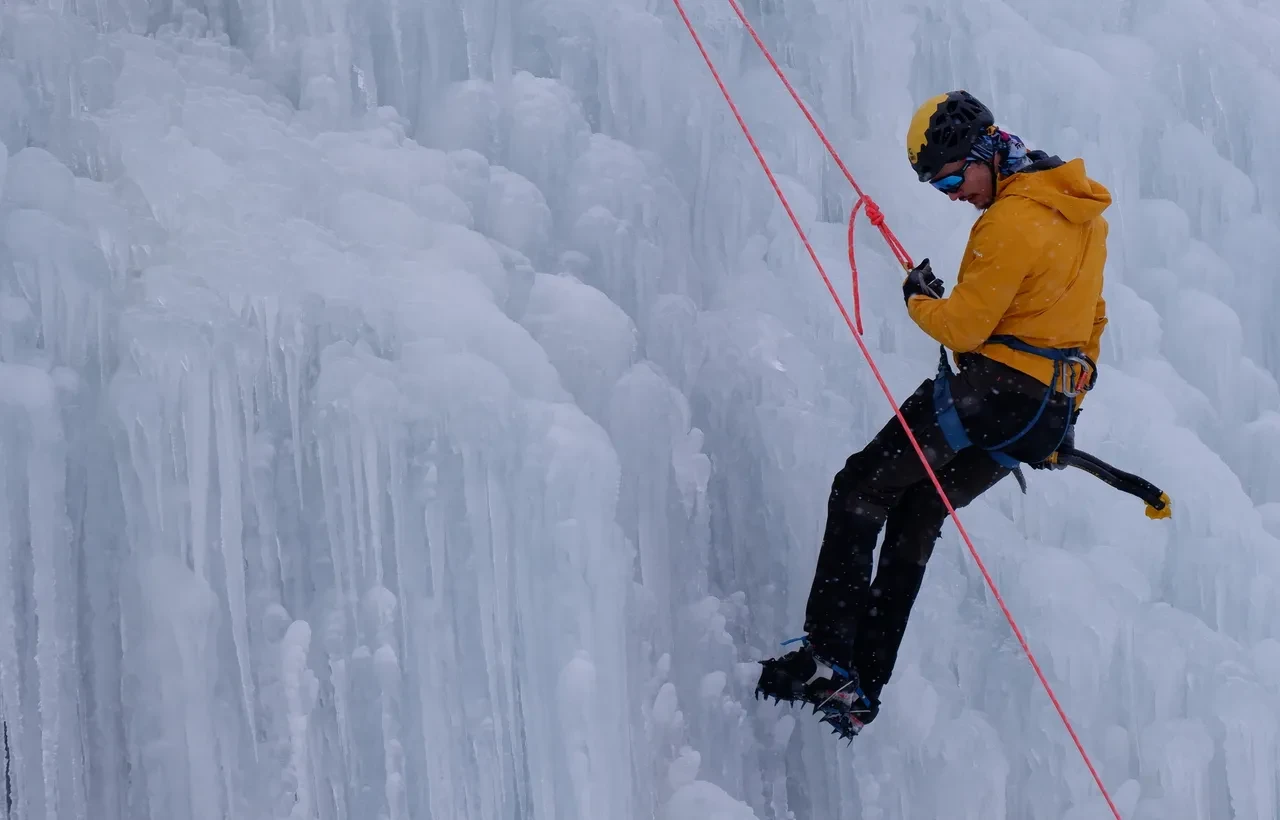 Böyle aktivite görülmedi! Türkiye'deki ilk buz tırmanma duvarı