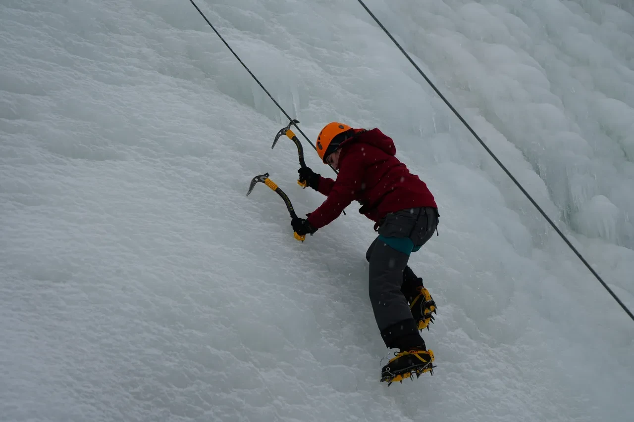 Böyle aktivite görülmedi! Türkiye'deki ilk buz tırmanma duvarı