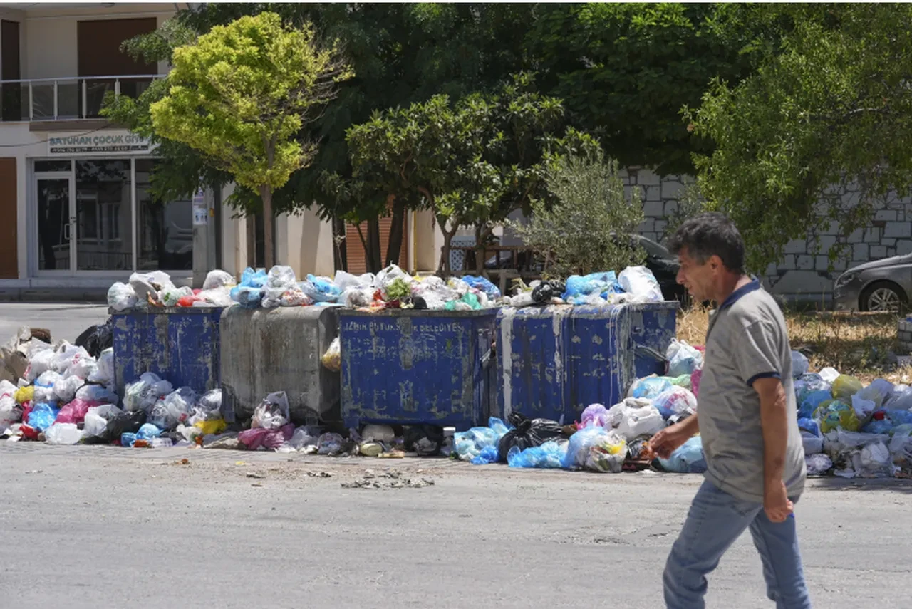 Buca Belediye Başkanı Görkem Duman ve Sevhan Orhan'ın Phuket tatili sosyal medyada gündem oldu 