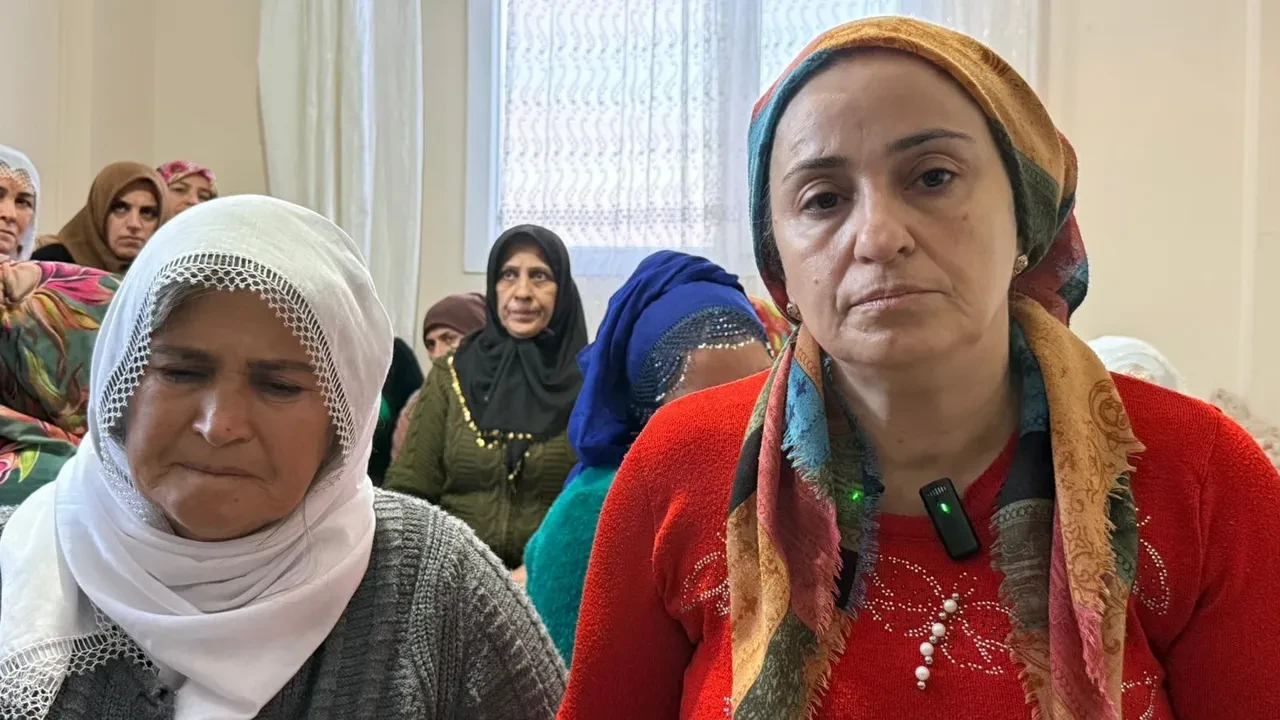 Cezaevinden izinli çıkıp dehşet saçtı! Eşini işkence ederek öldürdü: Cinayeti izleyen çocukları kaçırdı