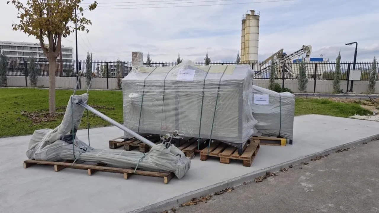 Emine Erdoğan KKTC Cumhurbaşkanı Tufan Erhürman'ın eşine kompost makinesi hediye etti