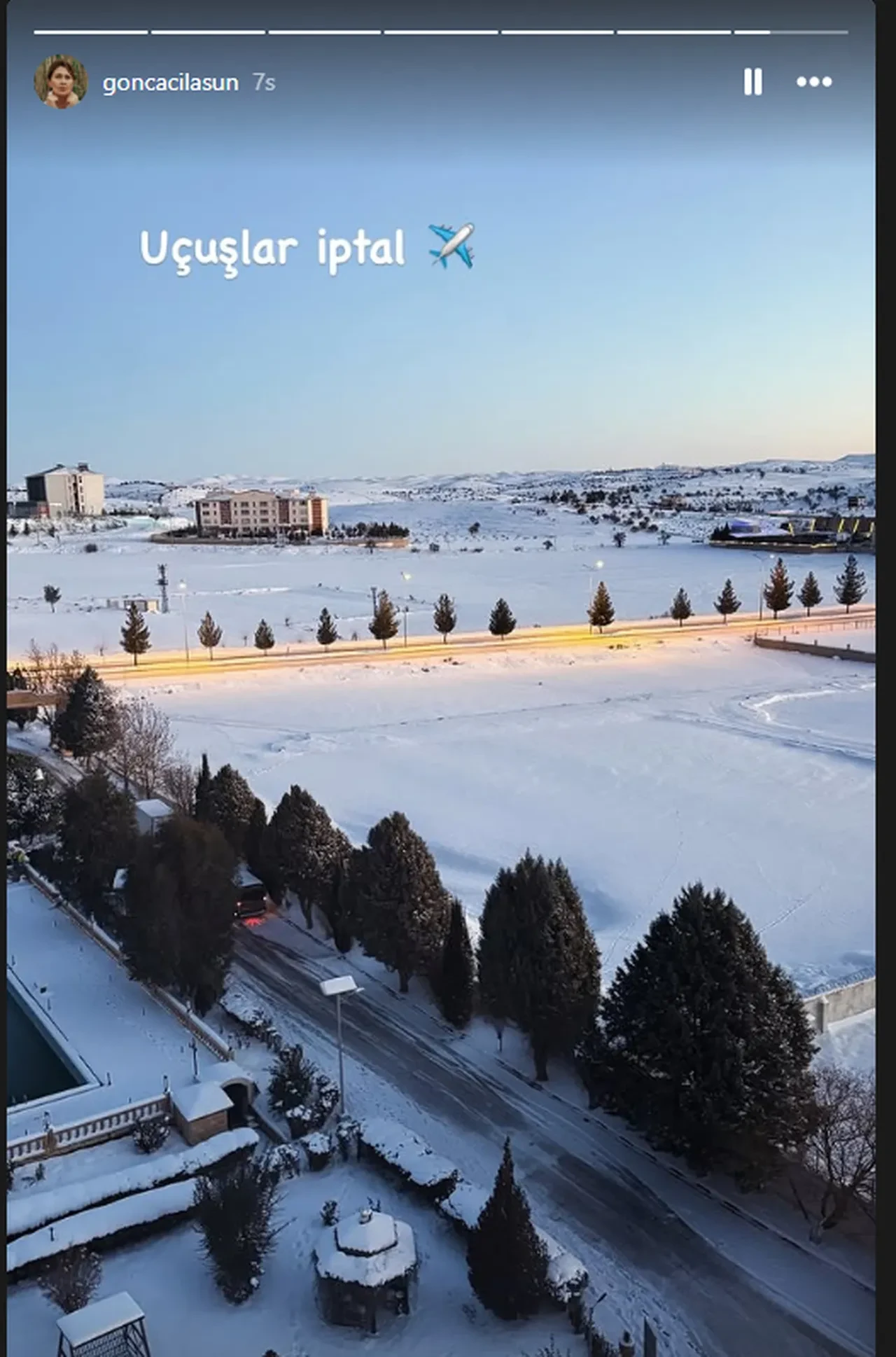 Ferit Kaya, Mardin'de mahsur kalan Uzak Şehir ekibindeki arkadaşlarıyla dalga geçti