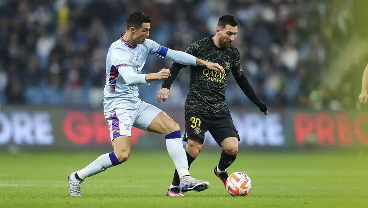 Futbol tutkunları nefesini tuttu! Cristiano Ronaldo ve Messi aynı takımda oynayacak iddiası