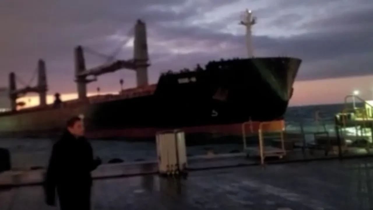 İstanbul'da facianın eşiğinden dönüldü! Beşiktaş İskelesi'nde korku dolu anlar 