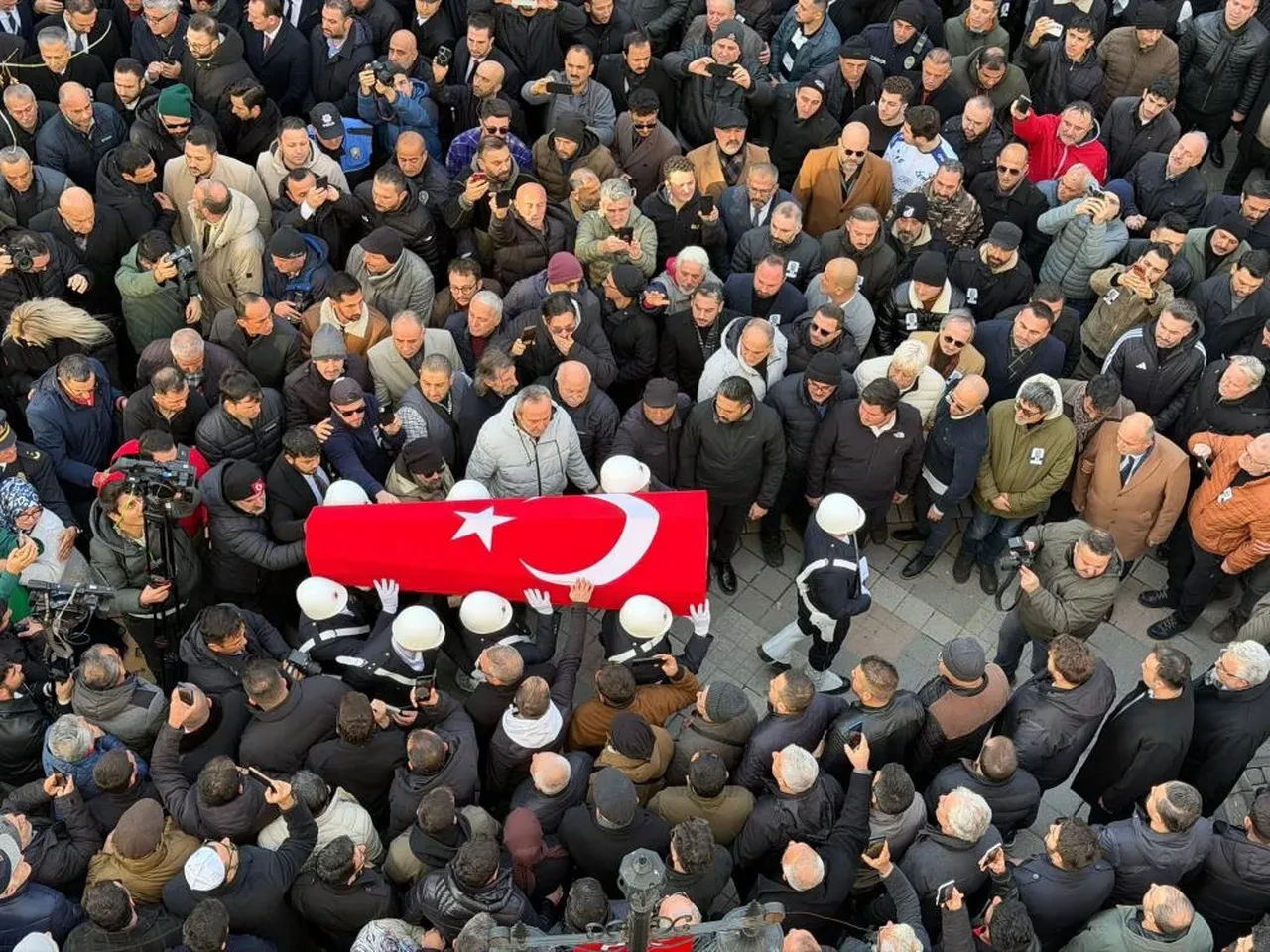 Kahraman şehitlerimize veda! Cenaze töreninde gözyaşları sel oldu