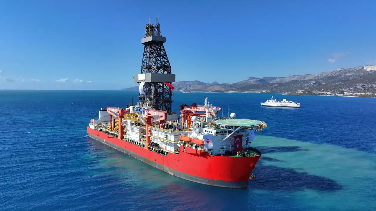Türkiye petrol ve doğal gazı böyle bulacak! İşte Erdoğan'ın açıkladığı o 2 gemi