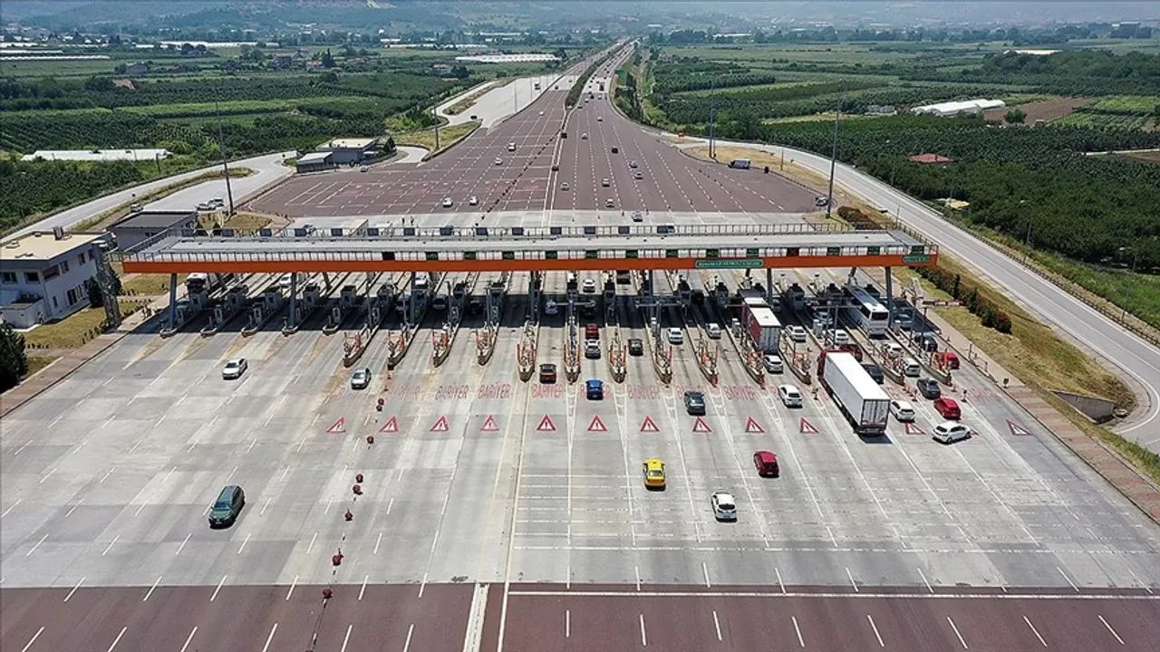 1 Ocak Perşembe yılbaşında köprü ve otoyollar ücretsiz mi?