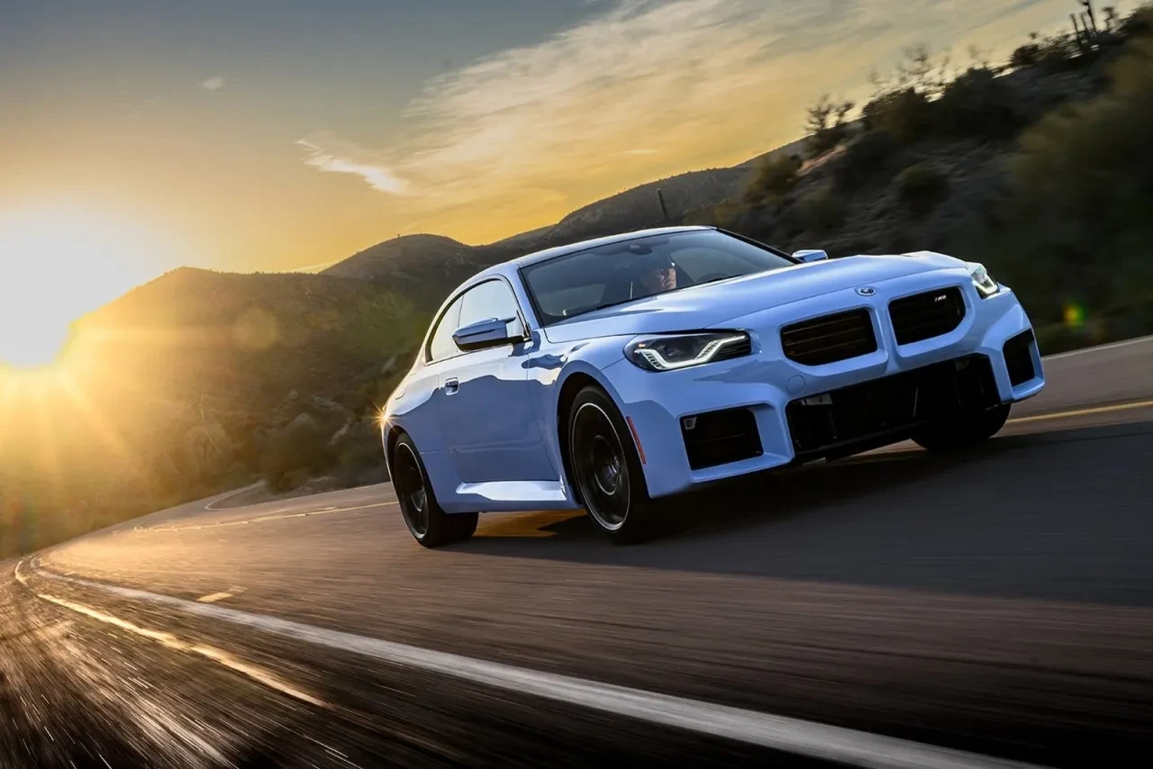 BMW, manuel vitesi akıllandırdı