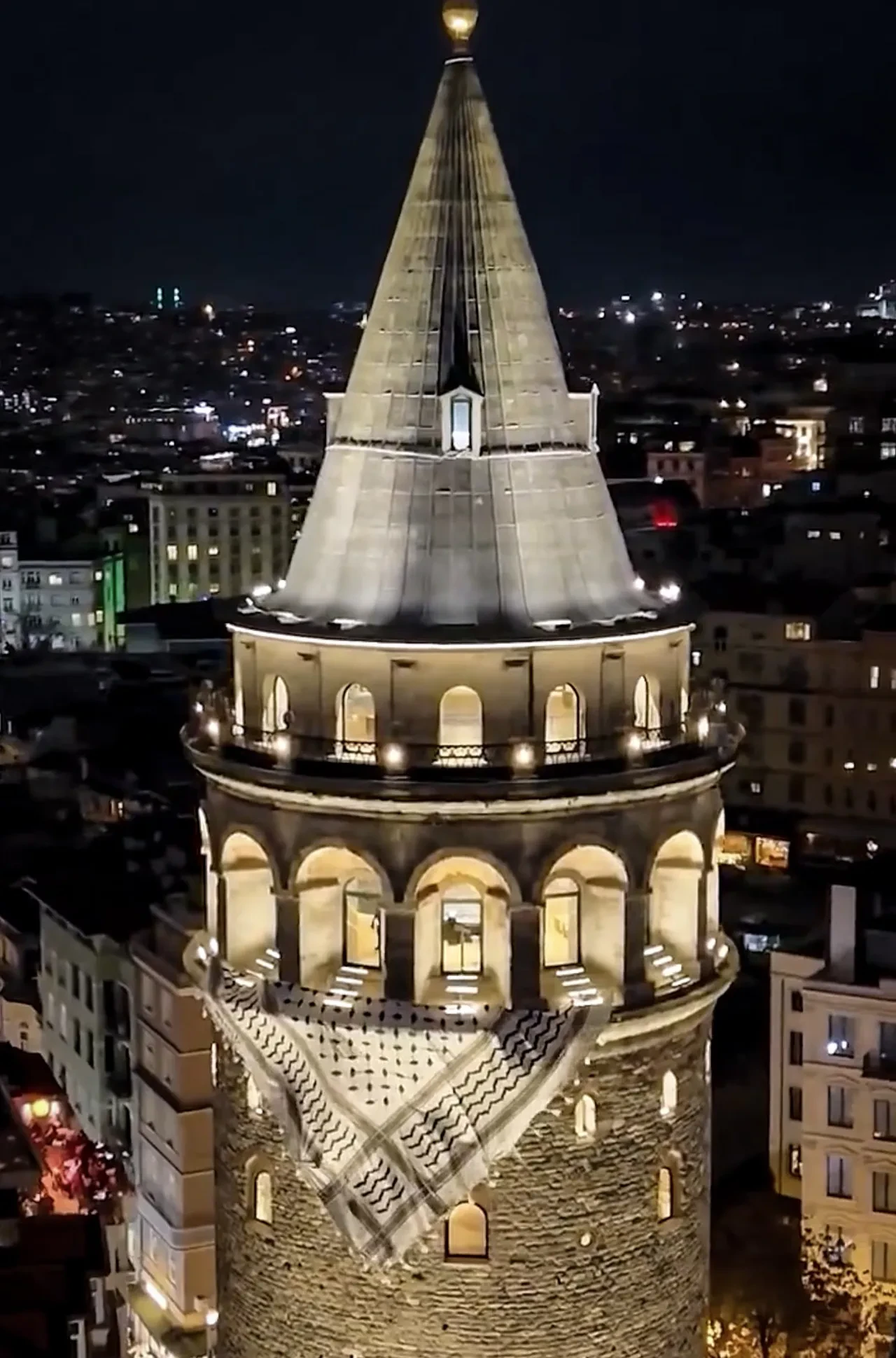 İstanbul Galata Köprüsü'nde yarın Gazze yürüyüşü düzenlenecek