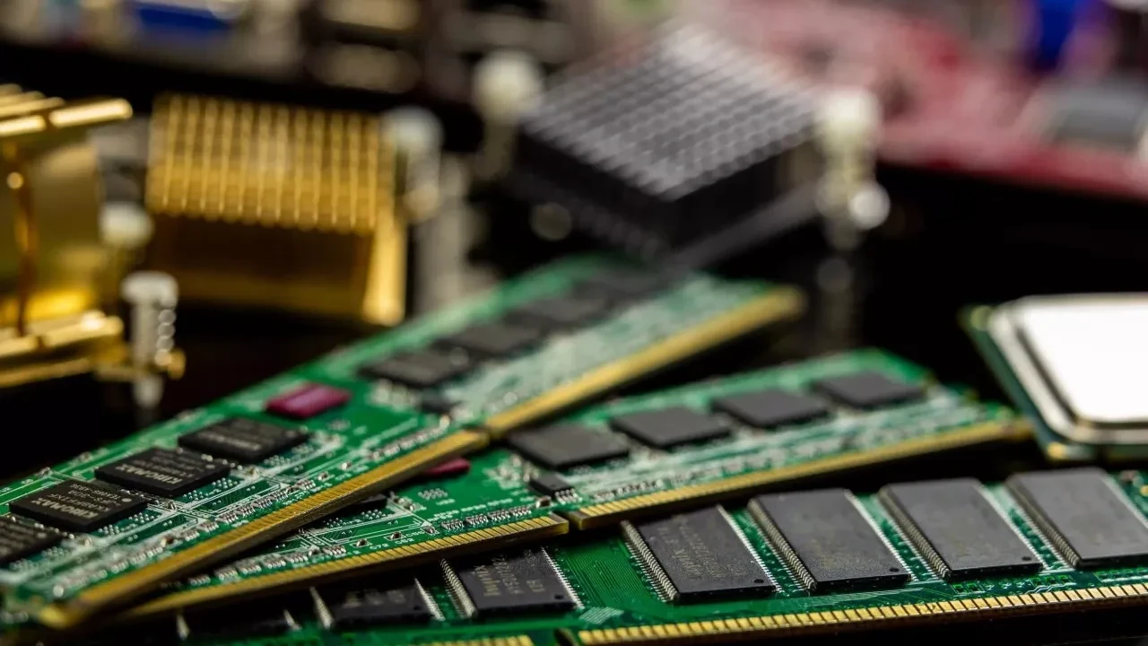 RAM krizinde geri adım: DDR4 yeniden sahnede