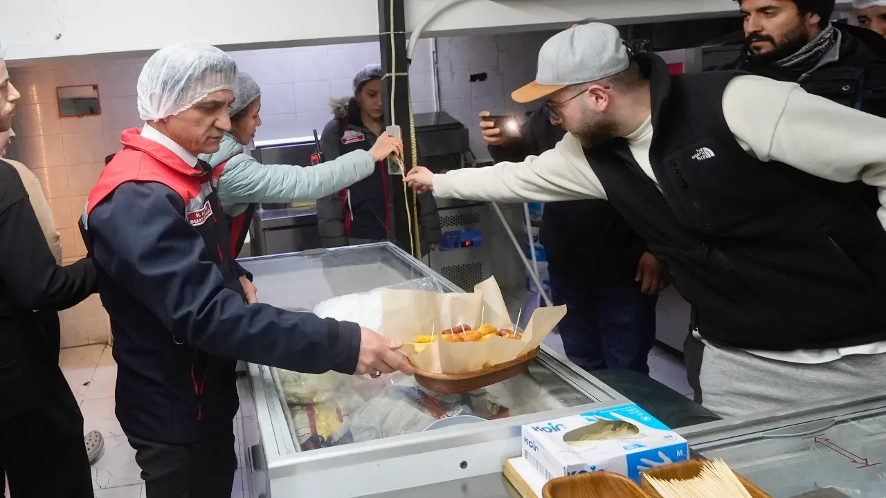 Yeni yıla saatler kala denetimler yoğunlaştı: 9 bin işletmeye ceza