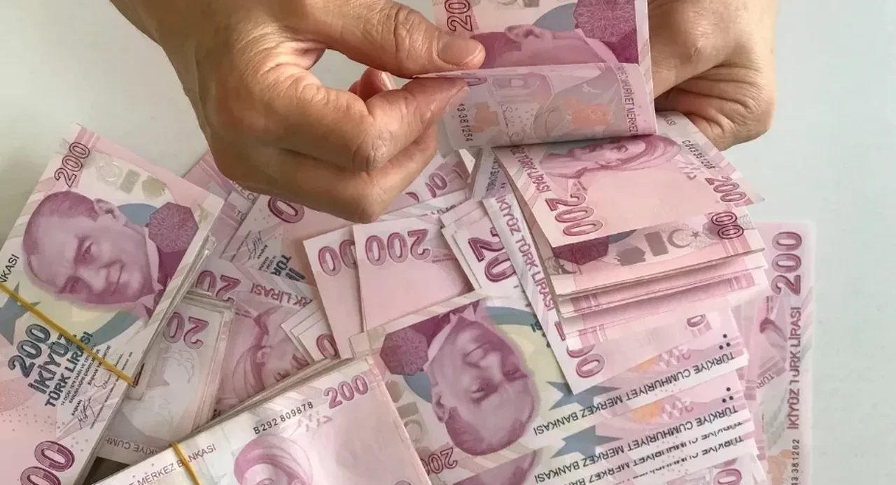 2026 öğretmen, polis, akademisyen maaşı ne kadar olacak? Aralık enflasyon oranı öncesi son hesaplamalar!