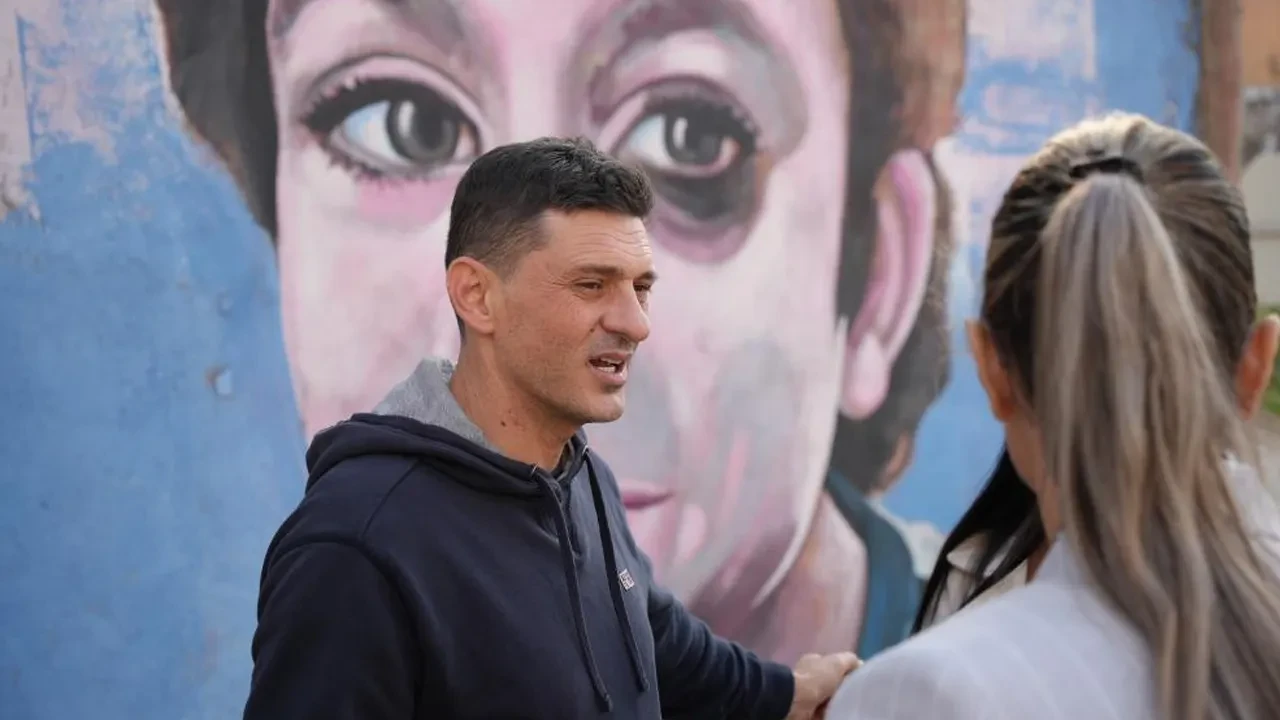 Ahmet Minguzzi'nin babası duvardaki resmi görünce duyguyla doldu