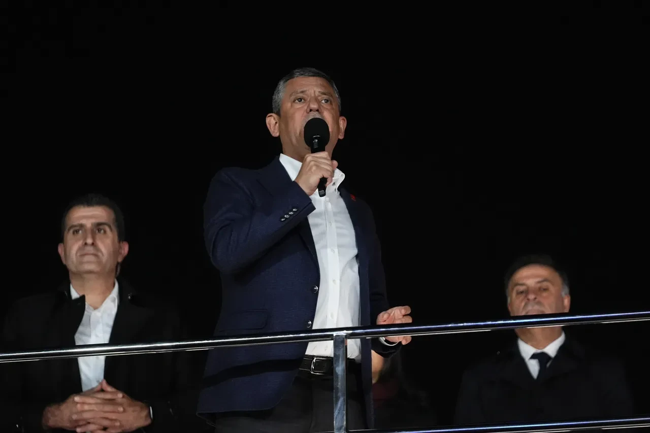 CHP'nin asgari ücret teklifi belli oldu! Özgür Özel rakam verdi