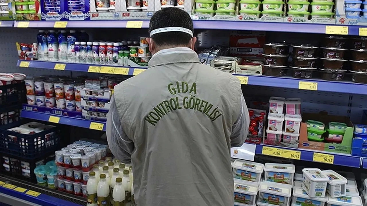 Güvenilir gıdadan taviz yok! Bakan Yumak açıkladı: İşletmelere ceza yağdı