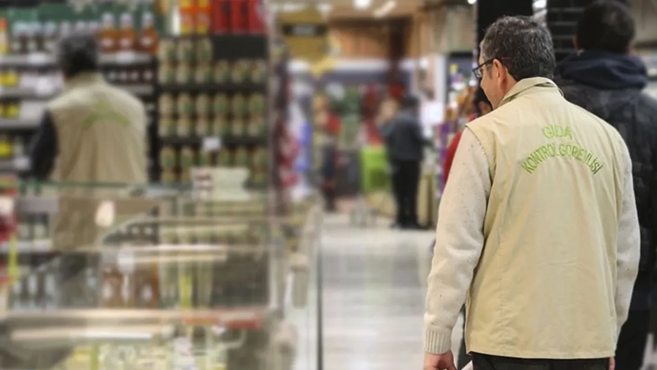 Güvenilir gıdadan taviz yok! Bakan Yumak açıkladı: İşletmelere ceza yağdı