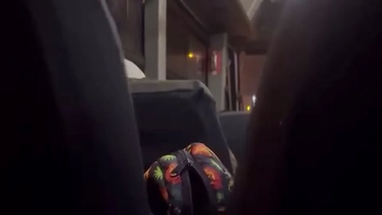 Hakaret ve beddualar havada uçuştu! Minibüs şoföründen öğrencilere skandal sözler