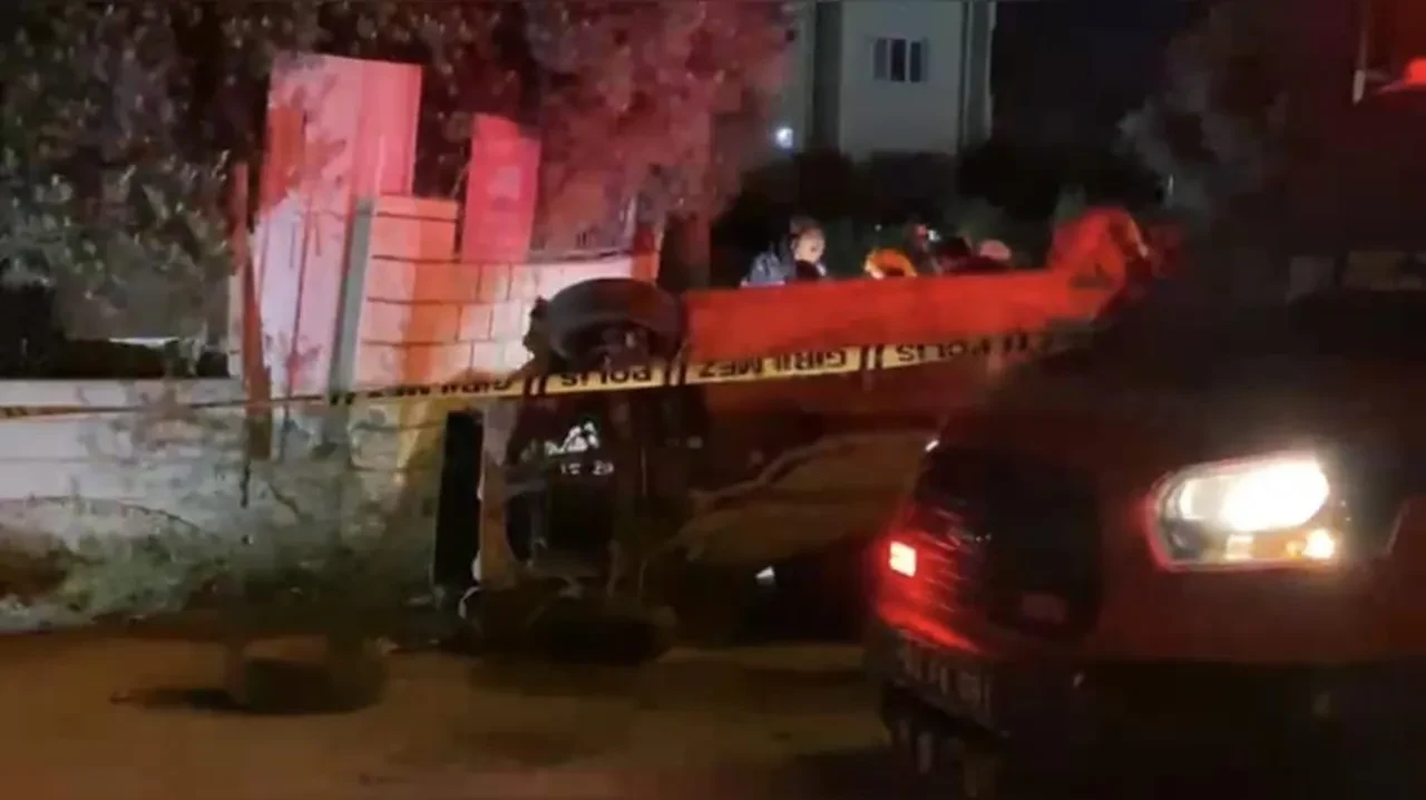 Osmaniye'de 3 araç birbirine girdi: Can kayıpları ve yaralılar var