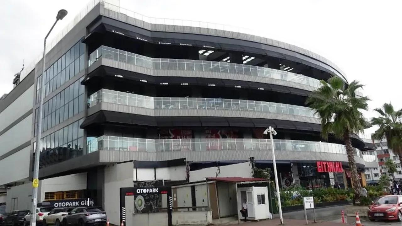 Ruhsat krizi yaşayan AVM için yeni karar