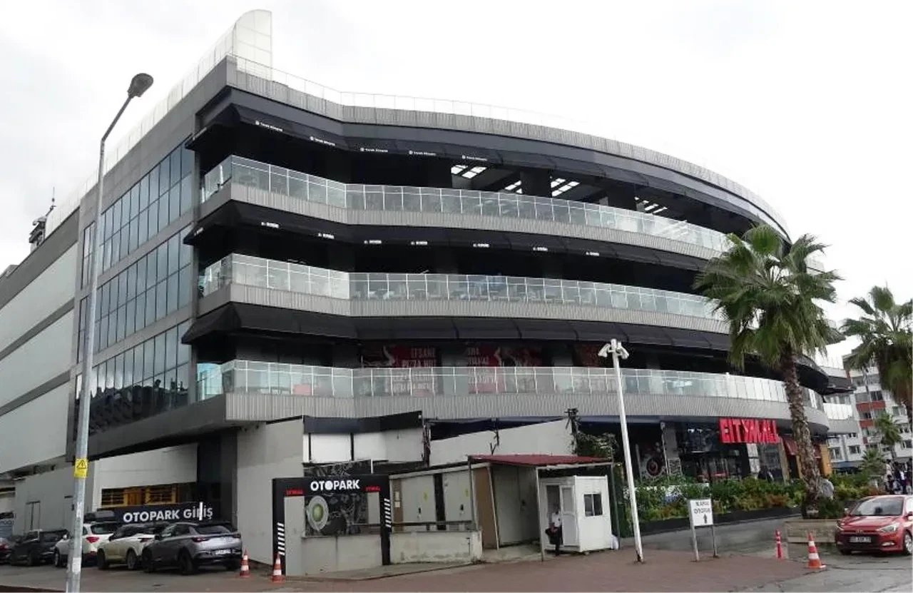 Ruhsat krizi yaşayan AVM için yeni karar