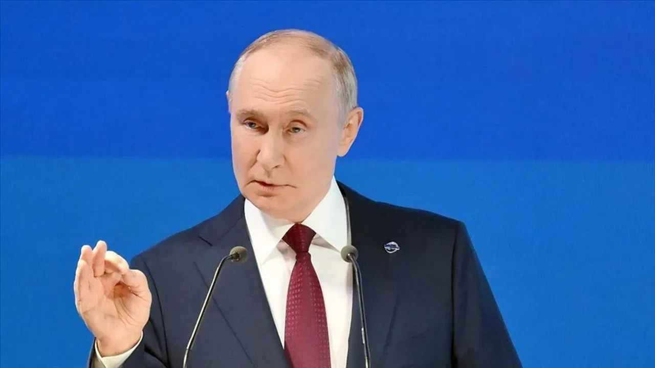 Rus lider Putin Ukrayna'daki topraklar için 'Yeni Rusya' ifadesini kullandı ve tehditler savurdu