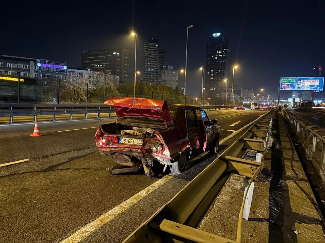 Şişli'de zincirleme kaza: Biri ağır 2 kişi yaralı