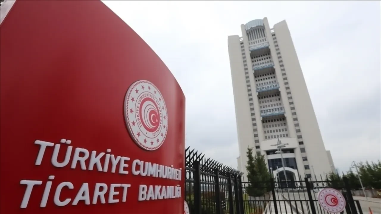 Ticaret Bakanlığı kritik raporu açıkladı: Kasım ayında dış ticarette dengeli artış