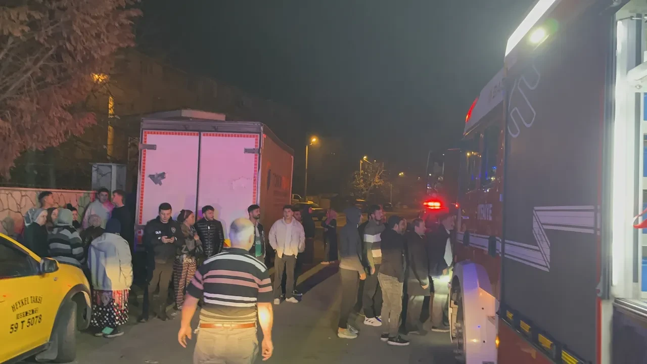 Yeni taşındığı evde dehşeti yaşadı! Çıkan yangında eli, yüzü, ayakları ve boynu yandı 