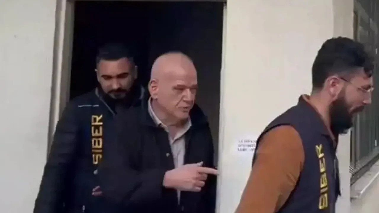 Ahmet Çakar'dan korkutan haber! Hastaneye kaldırıldı