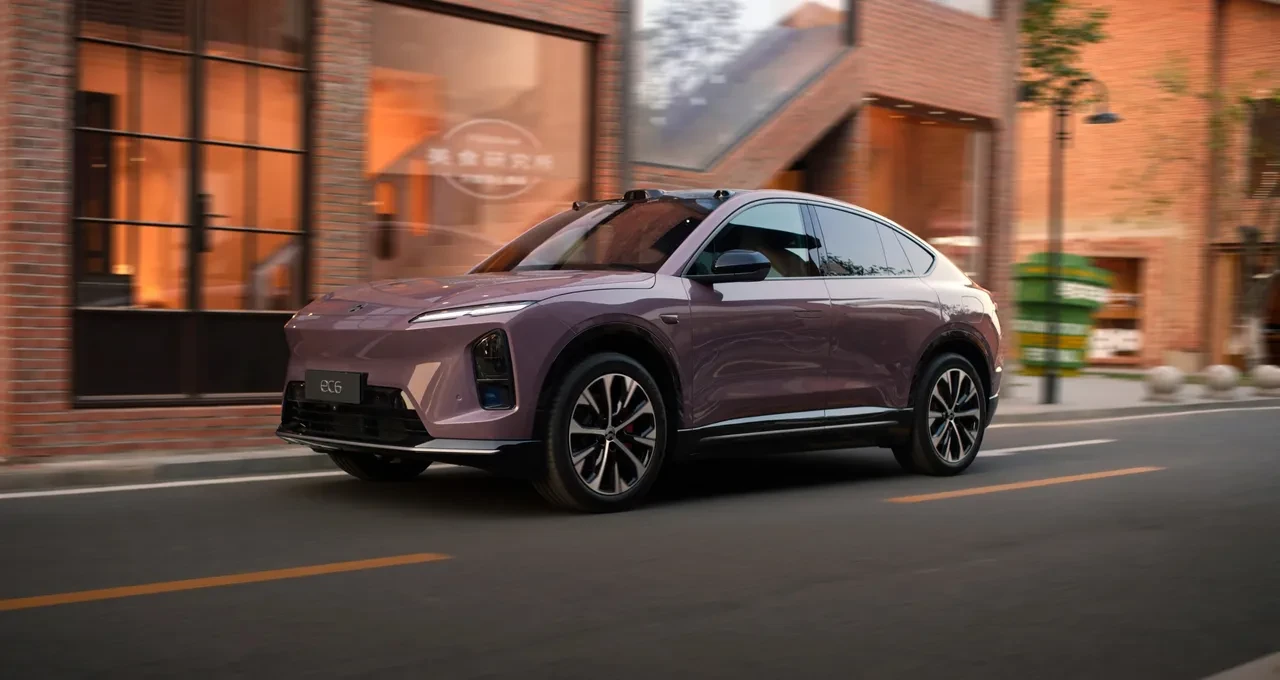  Çin'in ünlü elektrikli aracı Nio EC6 kazada ikiye ayrıldı