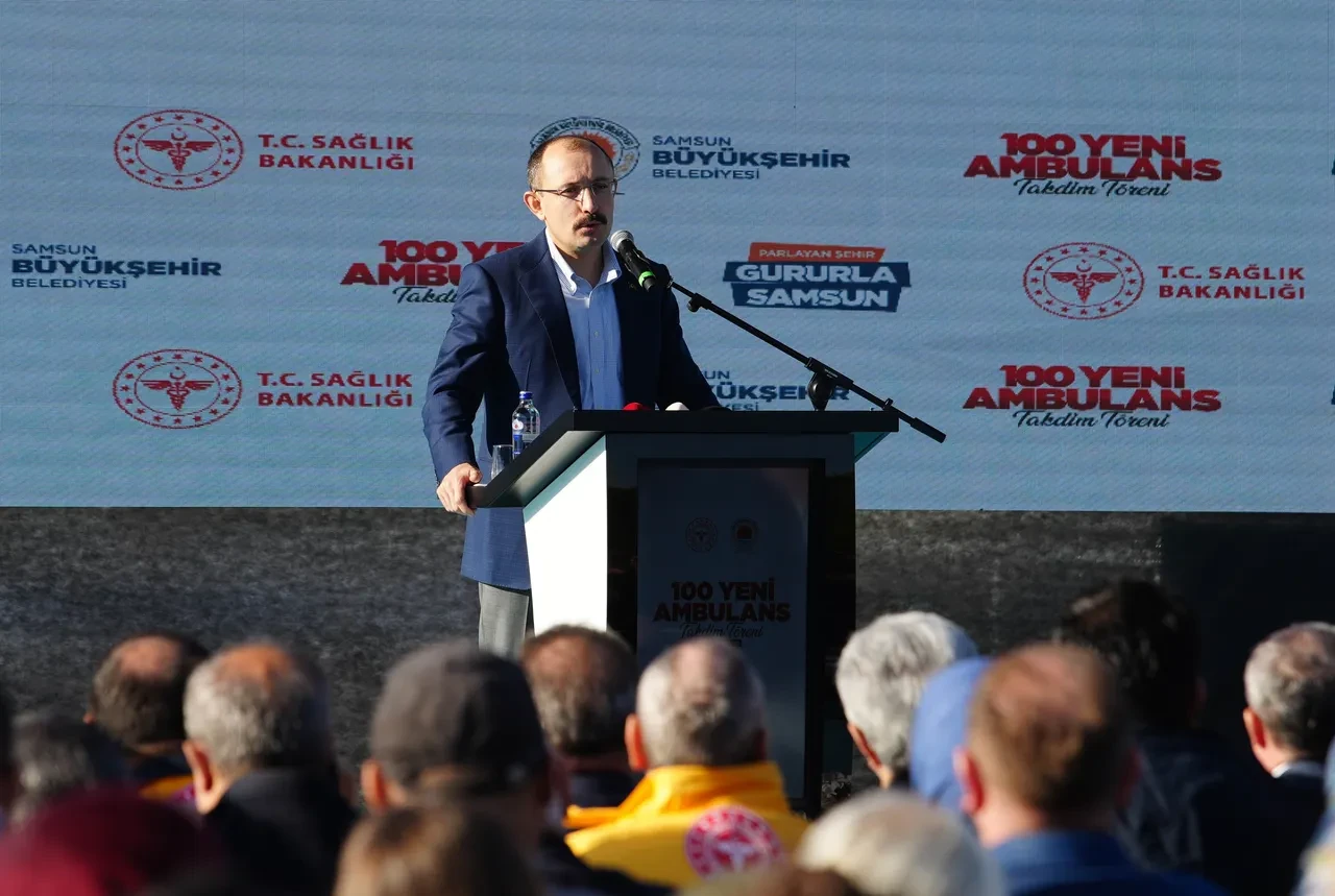 Cumhuriyet tarihinde ilk: SBB'nin aldığı 100 ambulans sağlık filosuna katıldı